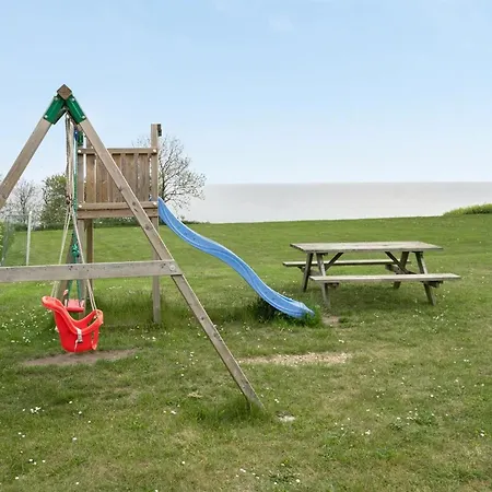 Anastacia - 75m From The Sea By Interhome